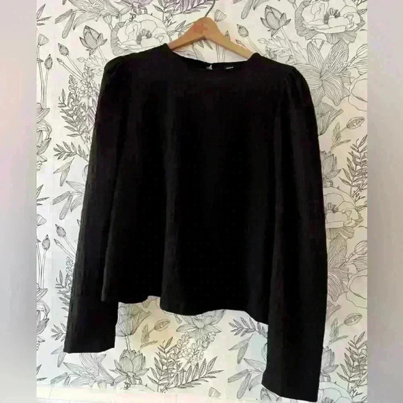 Tops - Black Puff Sleeve Blouse